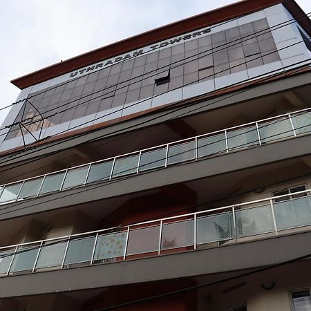 Uthradam Towers Hotel Thiruvananthapuram Exterior foto