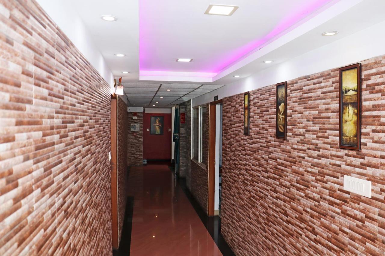 Uthradam Towers Hotel Thiruvananthapuram Exterior foto
